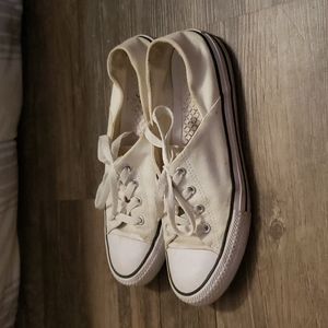 Converse slip on chucks